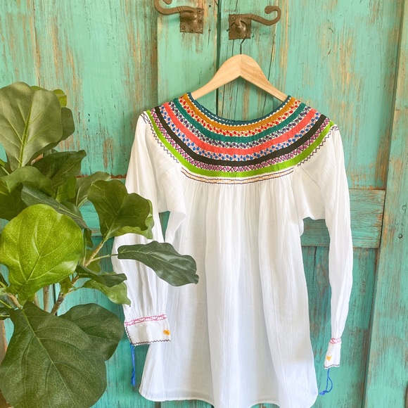 Mexican Embroidered Jalisco Blouse - Picture 2 of 5